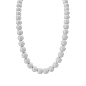 freshwater pearl necklace, front view