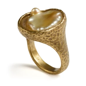 Gold-plated silver textured pearl ring, side view