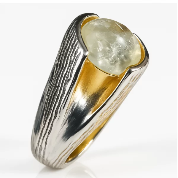 Silver quartz ring, side view